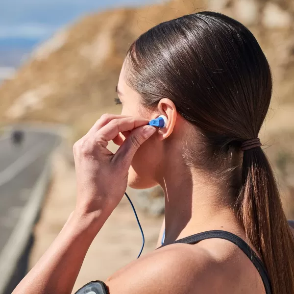 JBL Endurance Run 2 Wired - Waterproof Wired Sports in-Ear Headphones, Pure Bass Sound, Hands-free calls, Never hurt. Never fall out. 