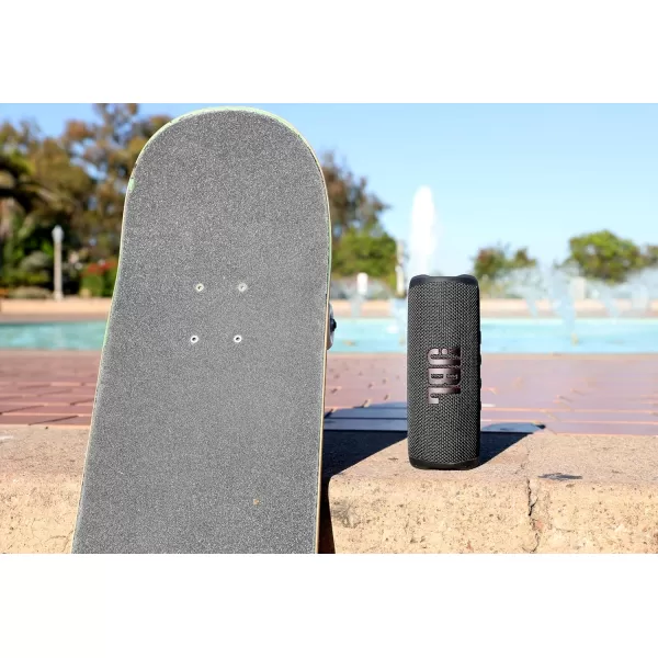 JBL Flip 6 - Portable Bluetooth Speaker, powerful sound and deep bass, IPX7 waterproof, 12 hours of playtime, JBL PartyBoost for multiple speaker pairing for home, outdoor and travel 