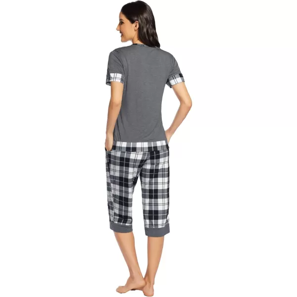 imageHOTOUCH Womens Pajama Set Stylish Print ONeck Short Sleeves Top with Capri Pants Sleepwear Pjs SetsBlack Plaid