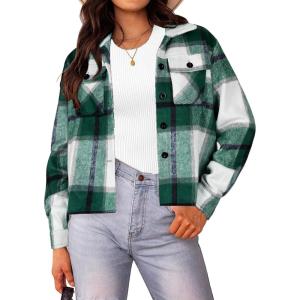 imageHOTOUCH Womens Flannels Fall Cropped Shacket Plaid Jacket Long Sleeve Button Down Coat 2024 Fall Fashion Trendy OutfitsGreen Flannel
