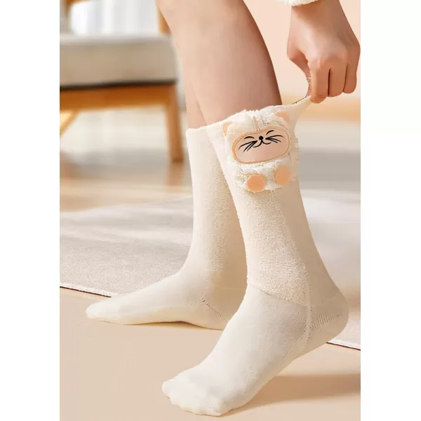 Kids Heated Socks  Boys and Girls Foot Warmer Electric Heating Socks with 4000mah Battery 3 Heating LevelsWhite