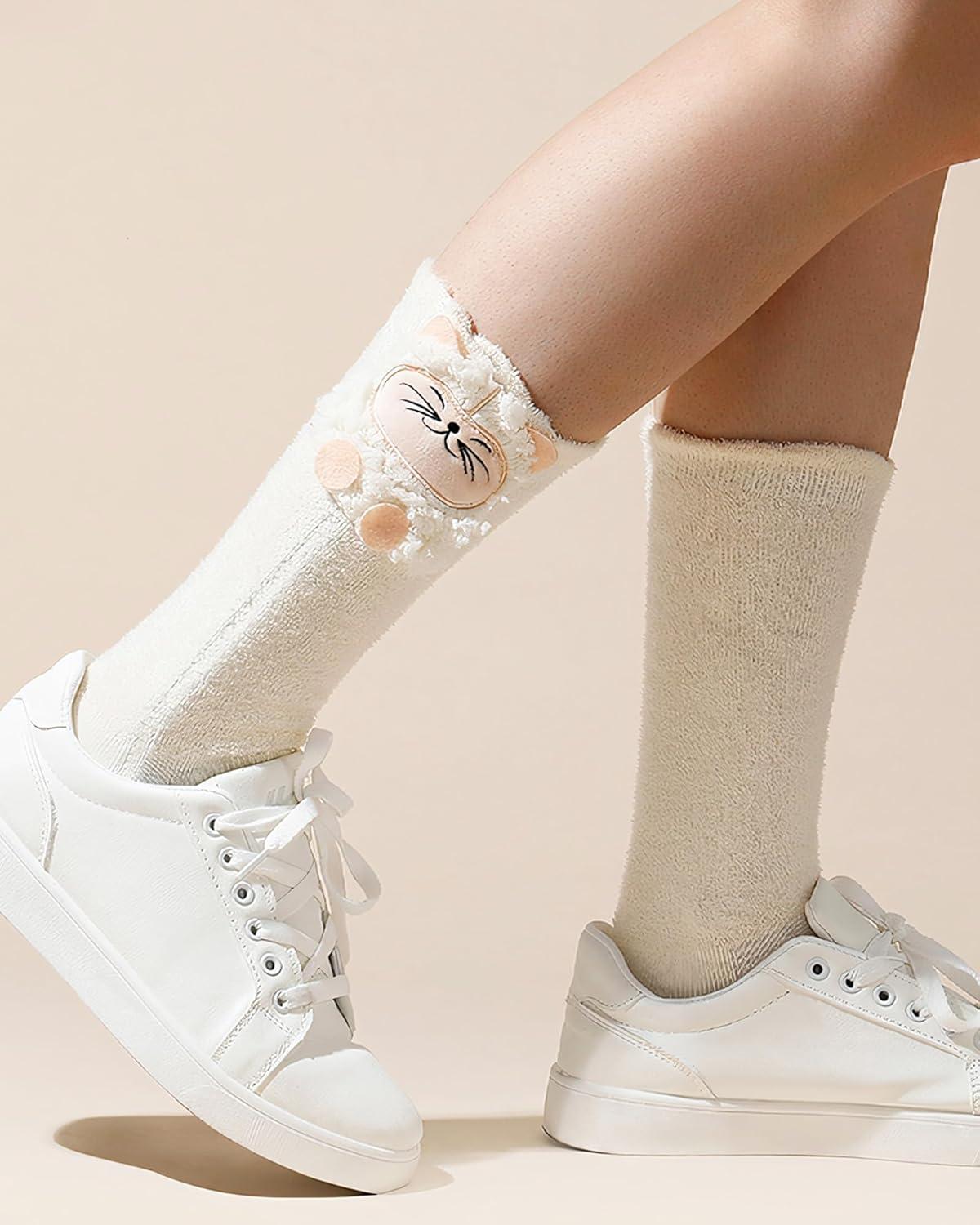 imageKids Heated Socks  Boys and Girls Cute Electric Heating SocksUpgraded 4000mAh Battery Pack Not Ski SocksWhite