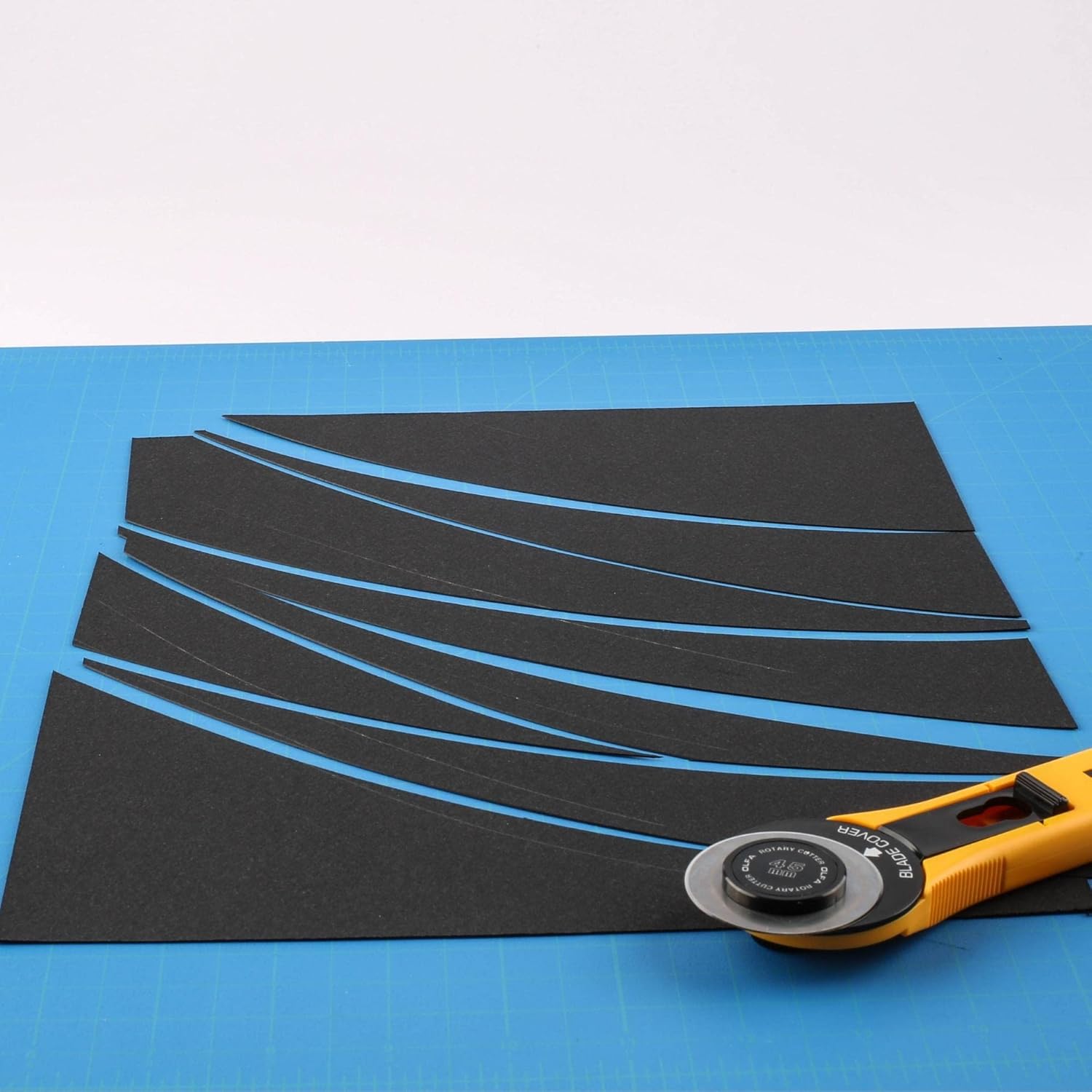 ALVIN HM SelfHealing Cutting Mat for Hobbies 12 x 18 inch  DoubleSided BlueGrey  3Layer Gridded Surface for Arts Crafts and Sewing  Model HM121818L x 18W