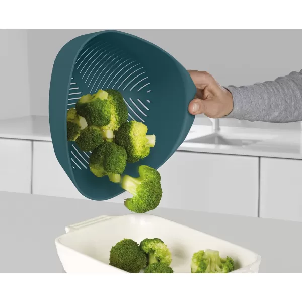 imageJoseph Joseph Duo Triangular Colander Food Strainer with Vertical Handle and EasyPour Corners Dark Opal