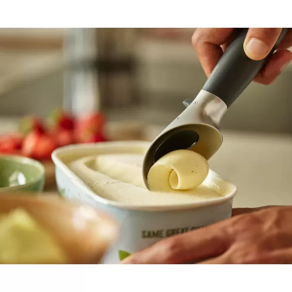 imageJoseph Joseph Elevate Ice Cream scoop with easy trigger release and intergrated tool rest improves hygiene Non slip handle