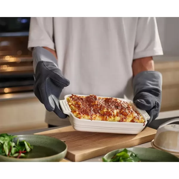 imageJoseph Joseph Pinch Pair of Easy Grip Silicone Oven Glove Precise Grip HeatResistant up to 482F Comfortable Cuff with Hanging Hole Machine WashableTwin