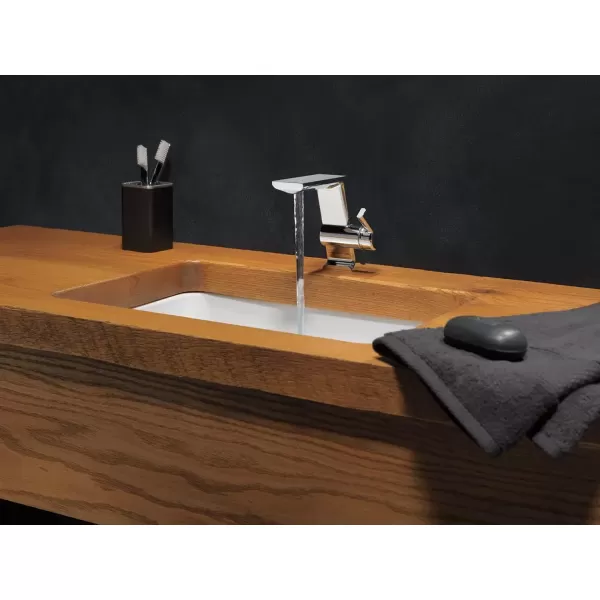 imageDelta Faucet 599PRMPUDST Pivotal Bar Faucet Lumicoat Chrome