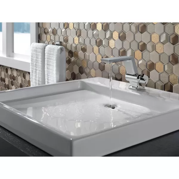 imageDelta Faucet 599PRLPUDST Pivotal Bath Faucet Lumicoat Chrome