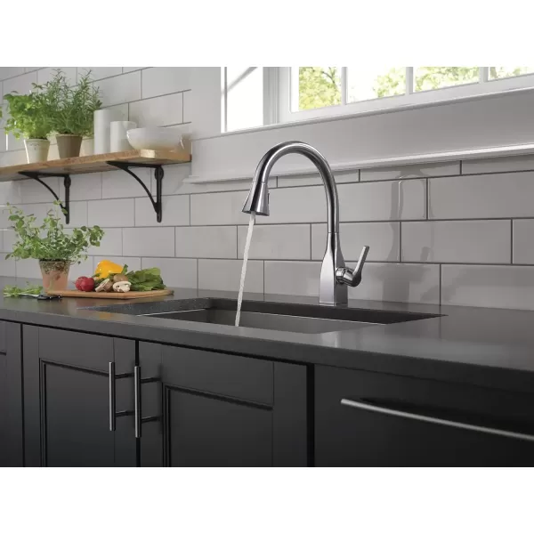 imageDelta Faucet Mateo Touch Kitchen Faucet Brushed Nickel Kitchen Faucets with Pull Down Sprayer Kitchen Sink Faucet Touch Faucet for Kitchen Sink Touch2O Technology Arctic Stainless 9183TARDSTArctic Stainless