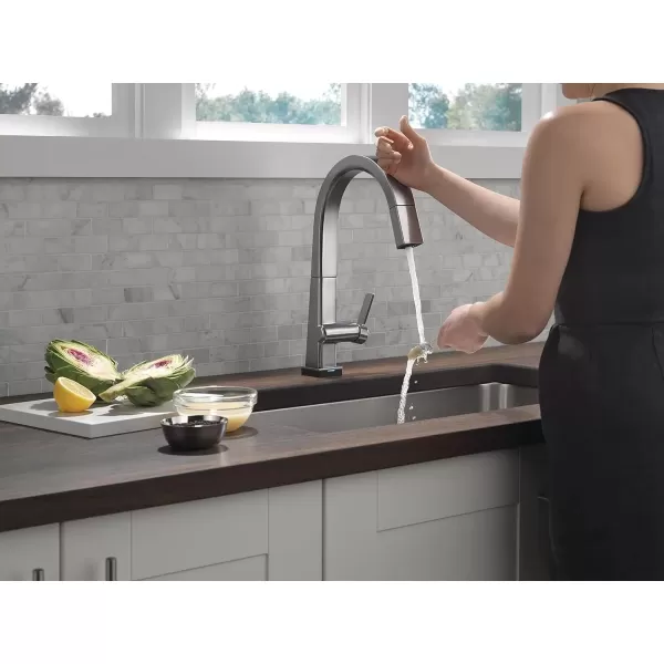 imageDelta Faucet Pivotal Touch Kitchen Faucet Brushed Nickel Kitchen Faucets with Pull Down Sprayer Kitchen Sink Faucet Touch Faucet for Kitchen Sink Touch2O Technology Arctic Stainless 9193TARDSTArctic Stainless