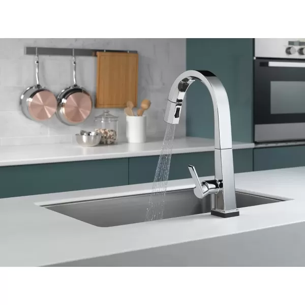 imageDelta Faucet Pivotal Touch Kitchen Faucet Brushed Nickel Kitchen Faucets with Pull Down Sprayer Kitchen Sink Faucet Touch Faucet for Kitchen Sink Touch2O Technology Arctic Stainless 9193TARDSTChrome