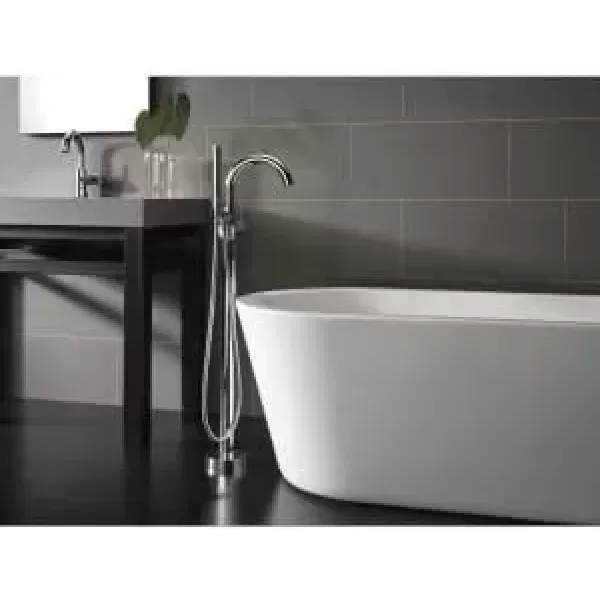 imageDelta Faucet Trinsic Pull Down Bathroom Faucet Bathroom Pull Out Faucet Black Single Hole Bathroom Faucet with Pull Down Sprayer Bathroom Sink Faucet Magnetic Docking Matte Black 559HARBLPDDSTVenetian Bronze