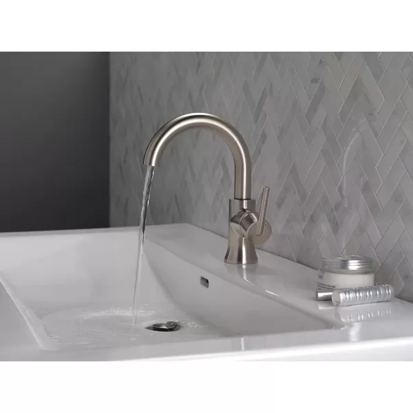 imageDelta Faucet Trinsic Pull Down Bathroom Faucet Bathroom Pull Out Faucet Black Single Hole Bathroom Faucet with Pull Down Sprayer Bathroom Sink Faucet Magnetic Docking Matte Black 559HARBLPDDSTStainless