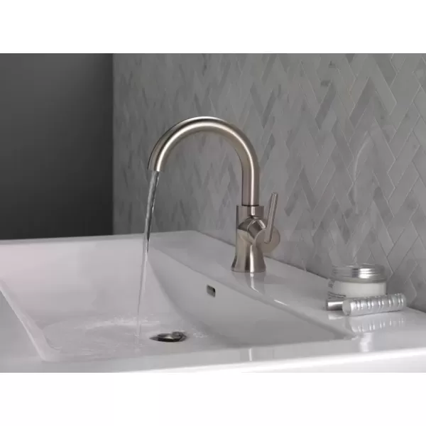 imageDelta Faucet Trinsic Pull Down Bathroom Faucet Bathroom Pull Out Faucet Black Single Hole Bathroom Faucet with Pull Down Sprayer Bathroom Sink Faucet Magnetic Docking Matte Black 559HARBLPDDSTStainless