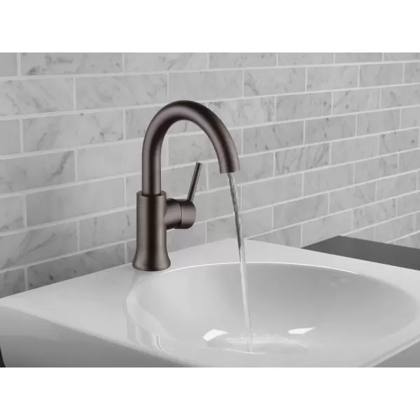 imageDelta Faucet Trinsic Pull Down Bathroom Faucet Bathroom Pull Out Faucet Black Single Hole Bathroom Faucet with Pull Down Sprayer Bathroom Sink Faucet Magnetic Docking Matte Black 559HARBLPDDSTVenetian Bronze