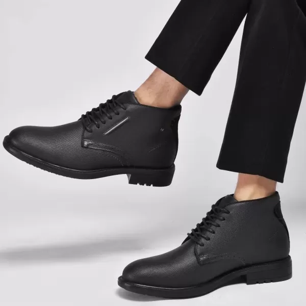 Chukka Boots Fashion and Comfort Casual Oxfords Ankle Lace Up BootSquare Embossing
