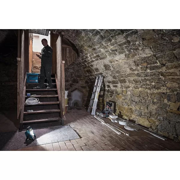 BOSCH GLI18V-4000CN 18V Lithium-Ion Bluetooth Connected 4,000 Lumens LED Floodlight , Black