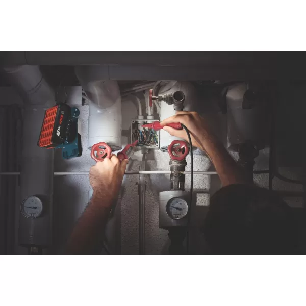 BOSCH GLI18V-4000CN 18V Lithium-Ion Bluetooth Connected 4,000 Lumens LED Floodlight , Black