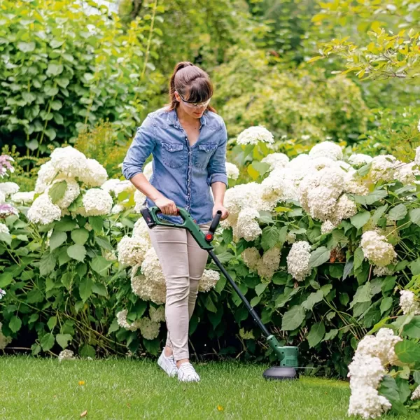 Bosch Home and Garden Cordless Grass Trimmer EasyGrassCut 18V-26 