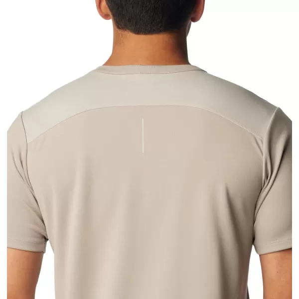 imageColumbia Mens Black Mesa Short Sleeve CrewFlint Grey
