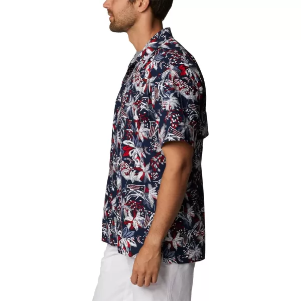 imageColumbia Mens Trollers Best Short Sleeve ShirtCollegiate Navy Fireworks Fish Print