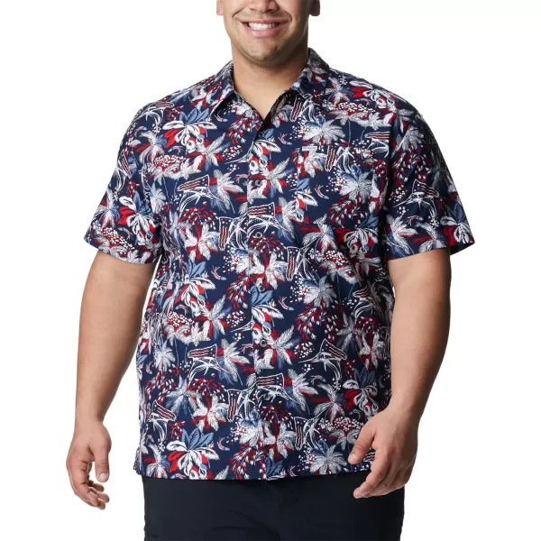 imageColumbia Mens Trollers Best Short Sleeve ShirtCollegiate Navy Fireworks Fish Print