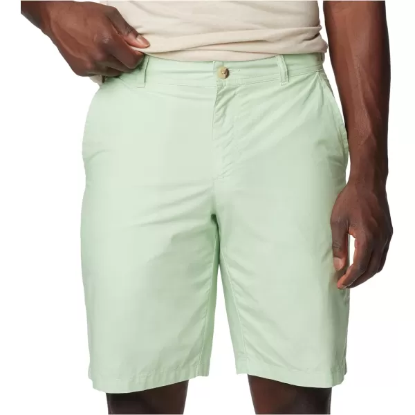 imageColumbia Mens Washed Out Short Cotton Classic FitSage Leaf