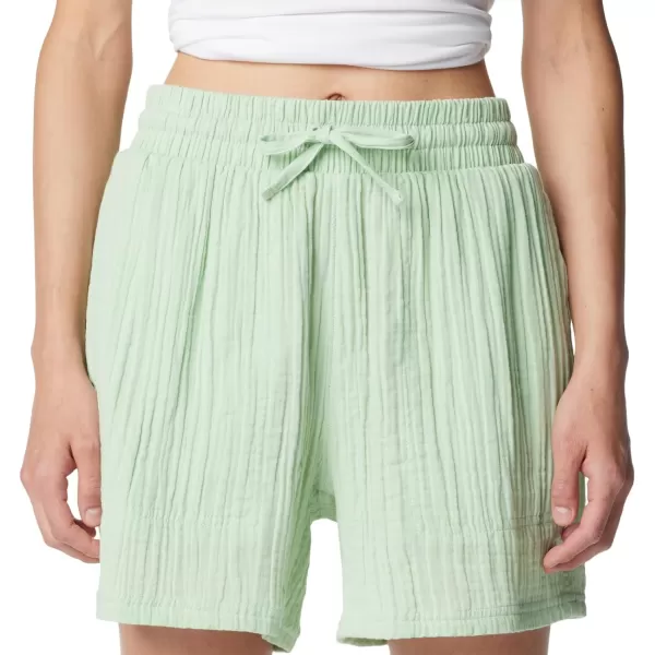 imageColumbia Womens Holly Hideaway Breezy ShortSage Leaf