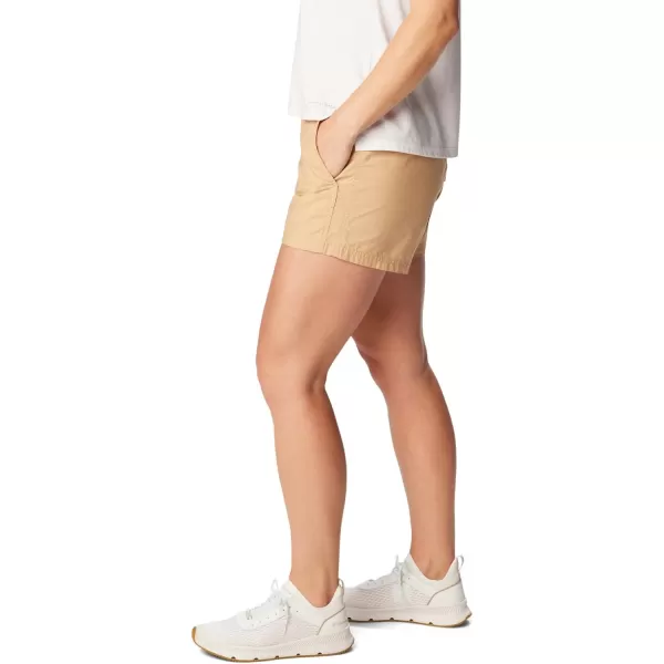 imageColumbia Womens Holly Hideaway Washed Out ShortCanoe