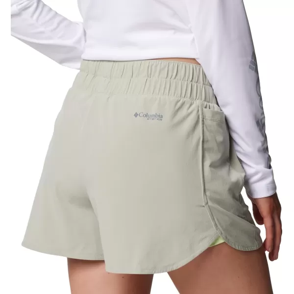 imageColumbia Womens Tidal Light Lined ShortSmokey SageSpring Yellow