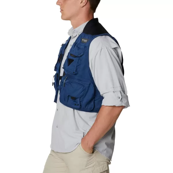 imageColumbia Mens Henrys Fork V VestCarbon