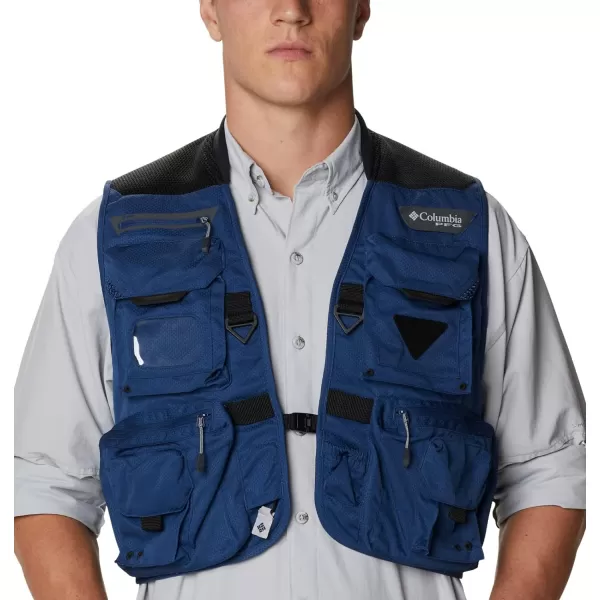 imageColumbia Mens Henrys Fork V VestCarbon