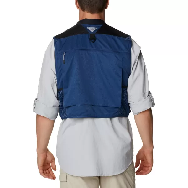 imageColumbia Mens Henrys Fork V VestCarbon