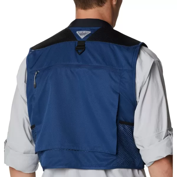 imageColumbia Mens Henrys Fork V VestCarbon