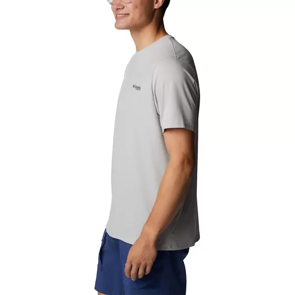 imageColumbia Mens PFG Fish Flag Tech Tee Short SleeveCool GreyBlack Gradient Graphic