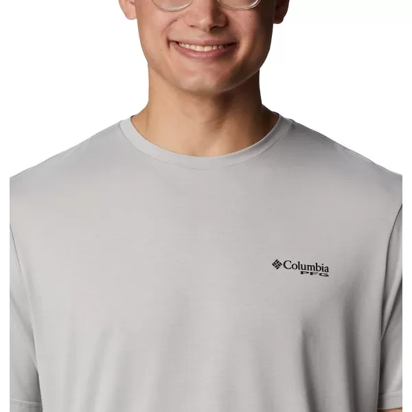 imageColumbia Mens PFG Fish Flag Tech Tee Short SleeveCool GreyBlack Gradient Graphic