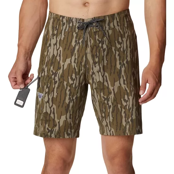 imageColumbia Mens PFG Offshore Ii Board ShortCool Grey Mossy Oak Bottomland