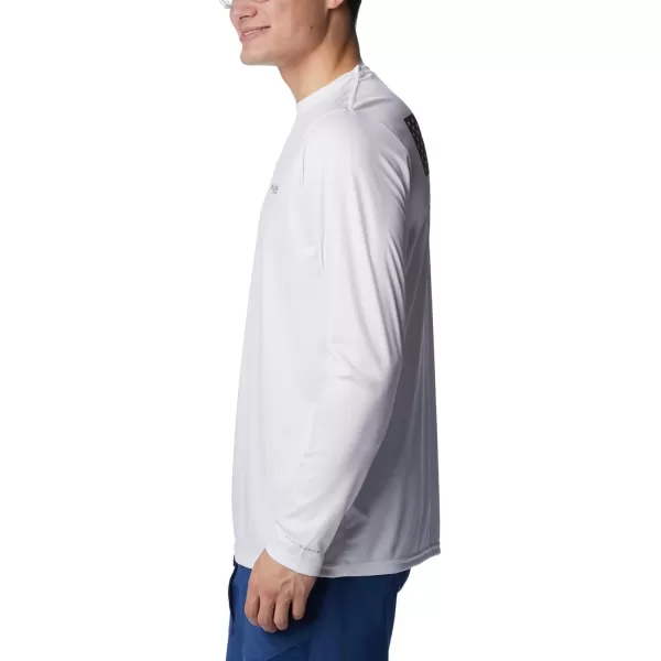 imageColumbia Mens PFG Terminal Tackle Fish Flag Long Sleeve Fishing ShirtWhiteCity Grey Bass Lures