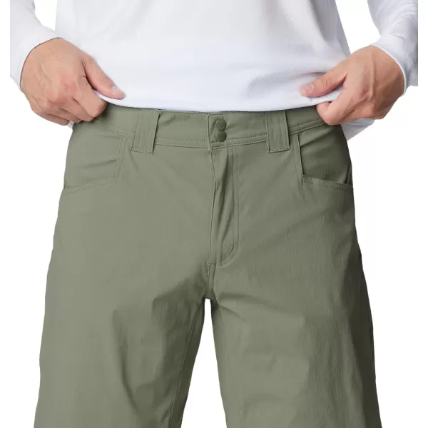 imageColumbia Mens Standard Blood and Guts Stretch ShortCypress