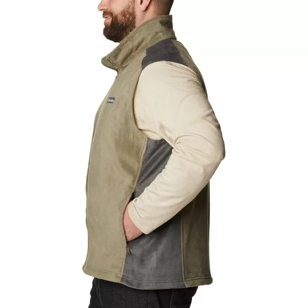 imageColumbia Mens Steens Mountain VestStone GreenShark