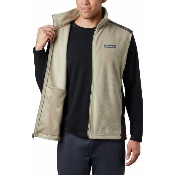 imageColumbia Mens Steens Mountain VestTusk  Black