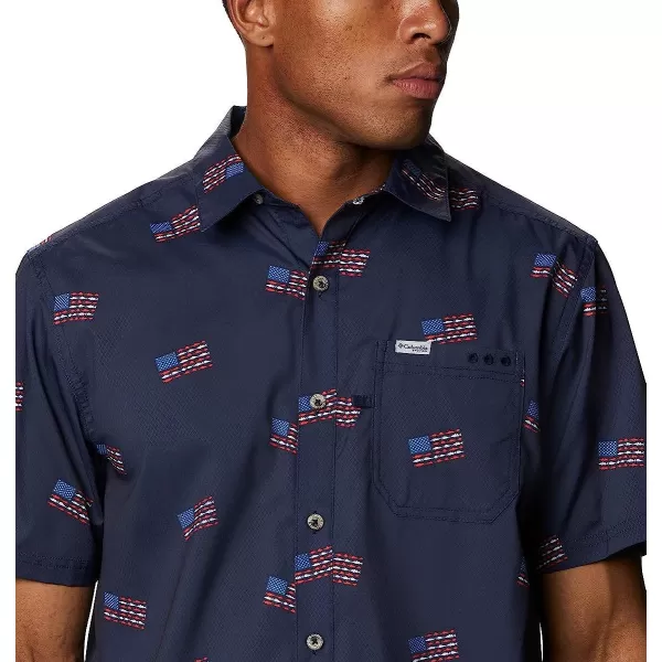 imageColumbia Mens Super Slack Tide Camp ShirtCollegiate Navy Fish Flag Print