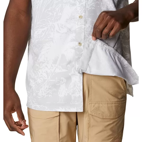 imageColumbia Mens Super Slack Tide Camp ShirtCool Grey Hula Fish Print