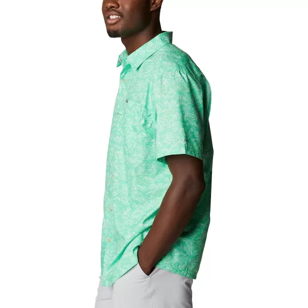 imageColumbia Mens Super Slack Tide Camp ShirtLight Jade Merry Mahi Print