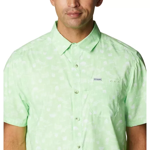 imageColumbia Mens Super Slack Tide Camp ShirtLime Glow Santa Fishin Trip Print