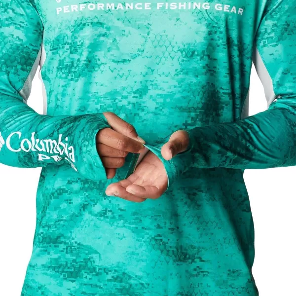 imageColumbia Mens Super Terminal Tackle Vent HoodieKey West Pfg Camo Gradient