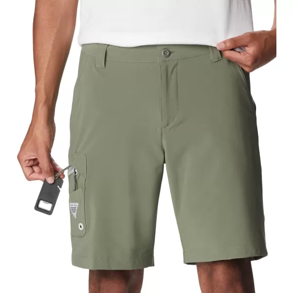 imageColumbia Mens Terminal Tackle ShortCypressCool Green