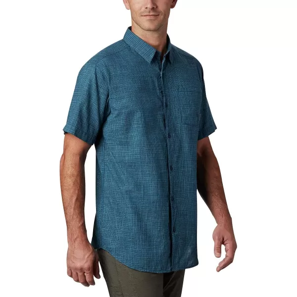 imageColumbia Mens Under Exposure Yarn Dye Short Sleeve ShirtCollegiate Navy Plaid