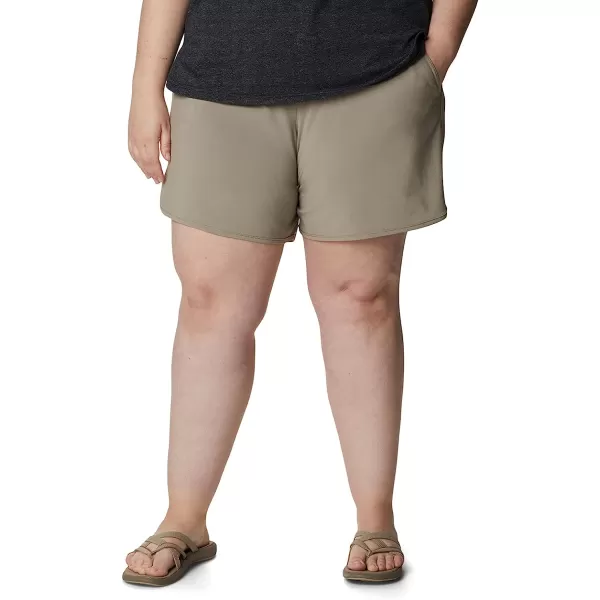 imageColumbia Womens Bogata Bay Stretch ShortTusk