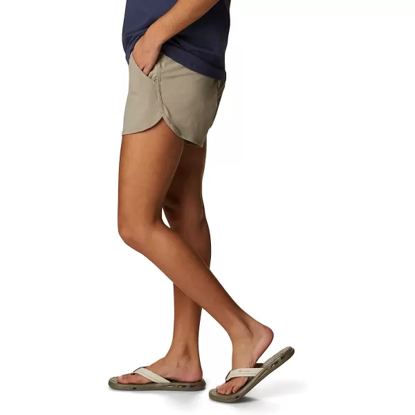 imageColumbia Womens Bogata Bay Stretch ShortTusk